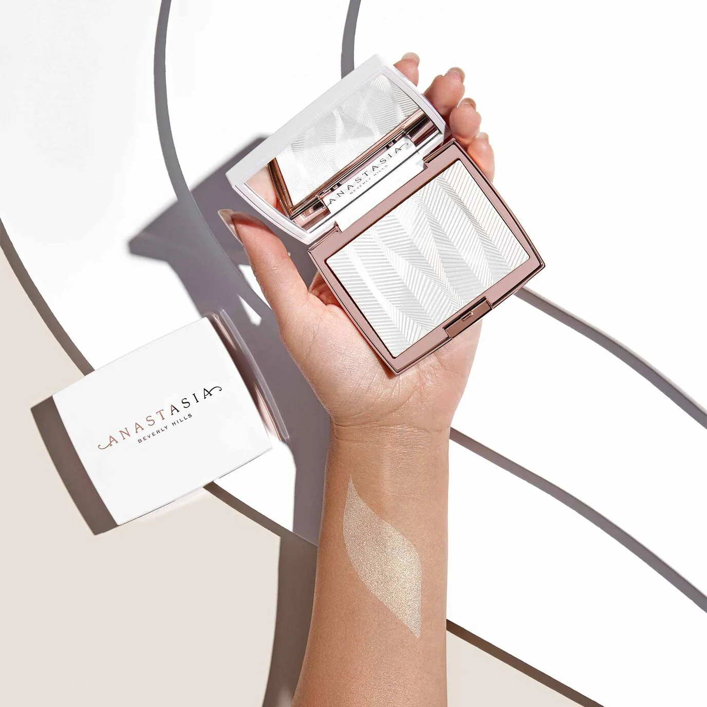 Anastasia Beverly Hills Highlighter - Iced Out - Image 5