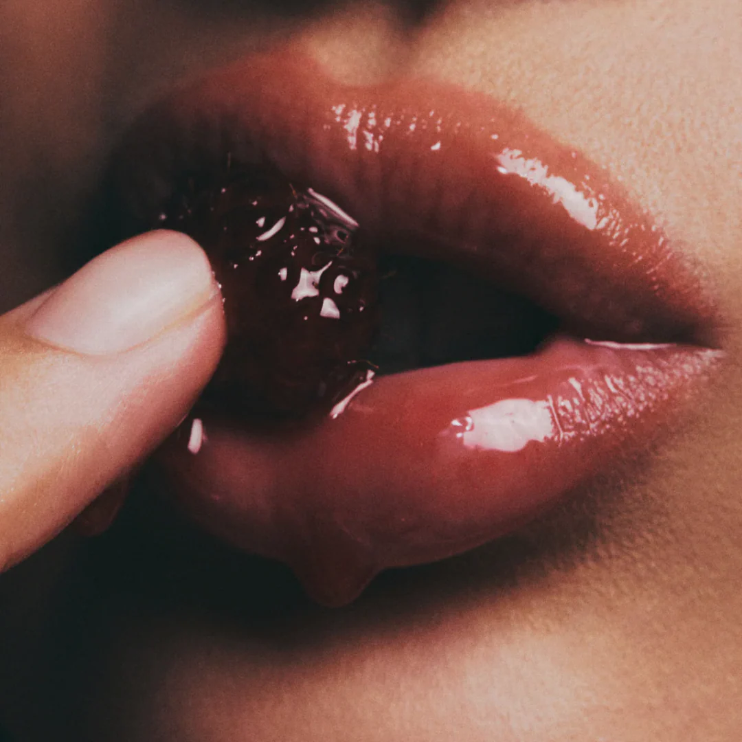 Axis-Y Vita Glow Lip Oil - Image 2