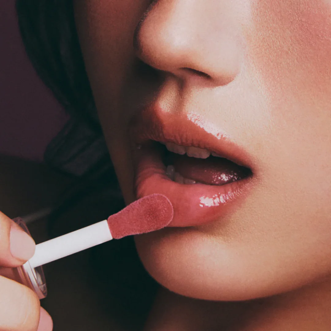 Axis-Y Vita Glow Lip Oil - Image 4