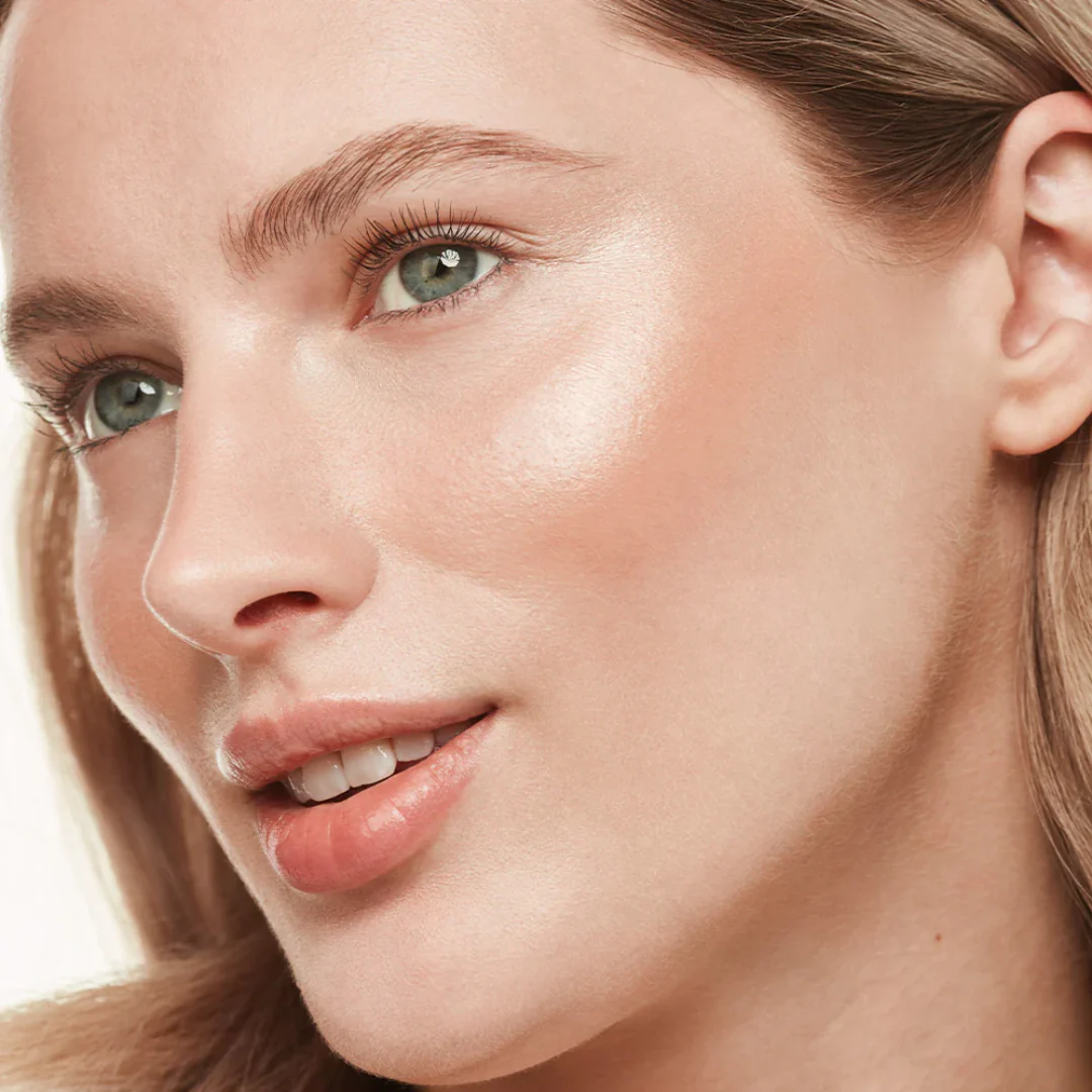 Bourjois Little Pot Round Powder Maxi Highlighter - Image 3