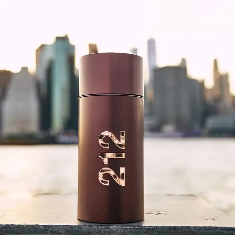 Carolina Herrera 212 Sexy Eau De Toilette For Men 100ml - Image 3