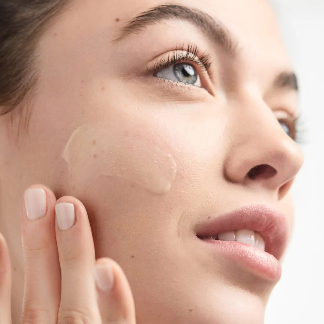 Clinique Dramatically Different Moisturizing Lotion - Dry Skin - Image 2