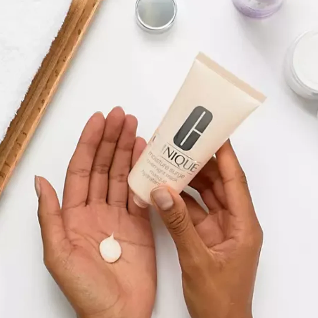 Clinique Moisture Surge Overnight Mask - Image 3