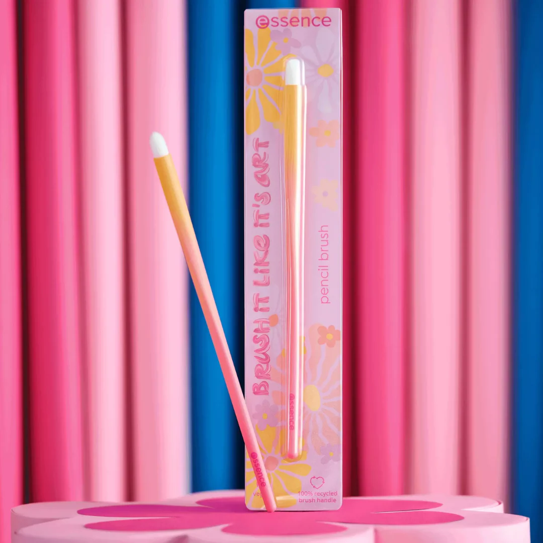 Essence Brush It Like Its Art Pencil Brush - Image 2