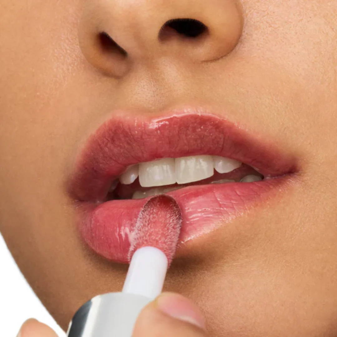 Essence Hydra Kiss Lip Oil - Image 13