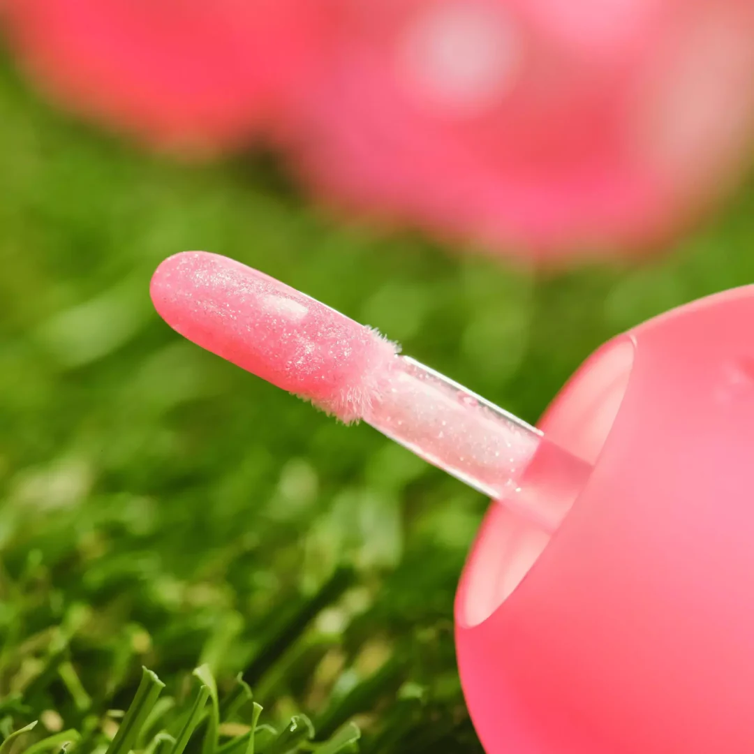 Essence Somebunny Like You Lipgloss - Image 4