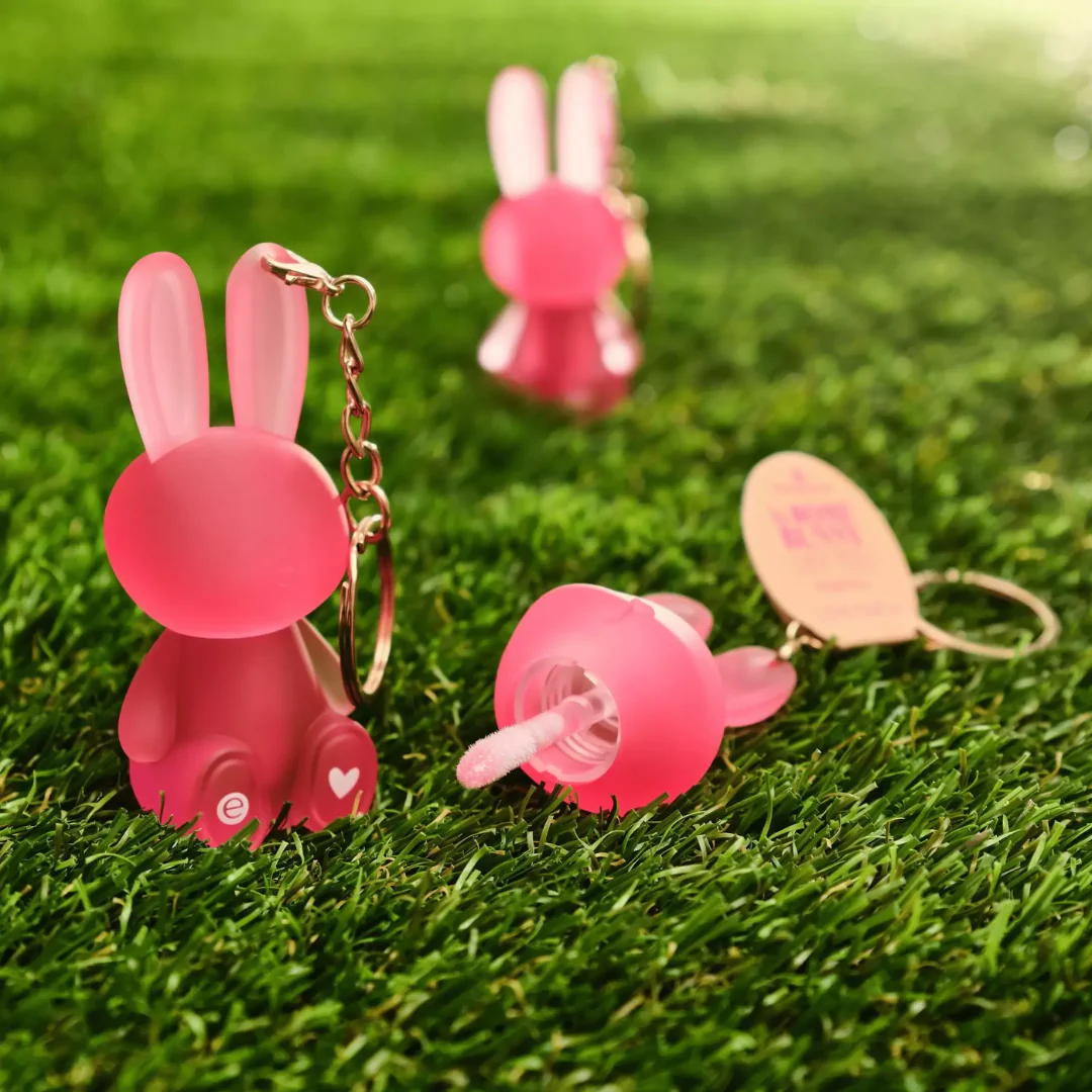 Essence Somebunny Like You Lipgloss - Image 5