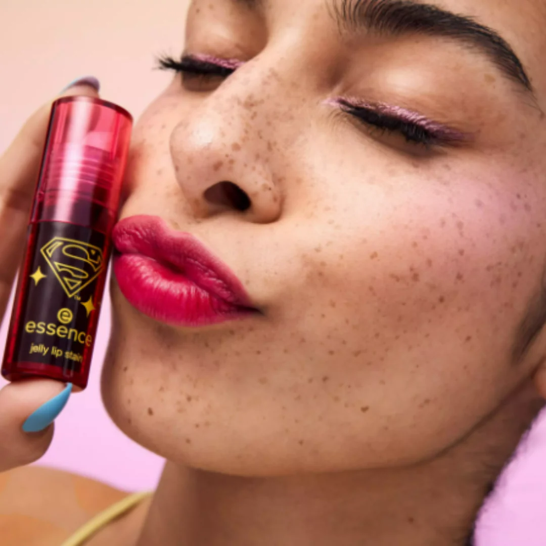 Essence Superman Jelly Lip Stain - Image 3