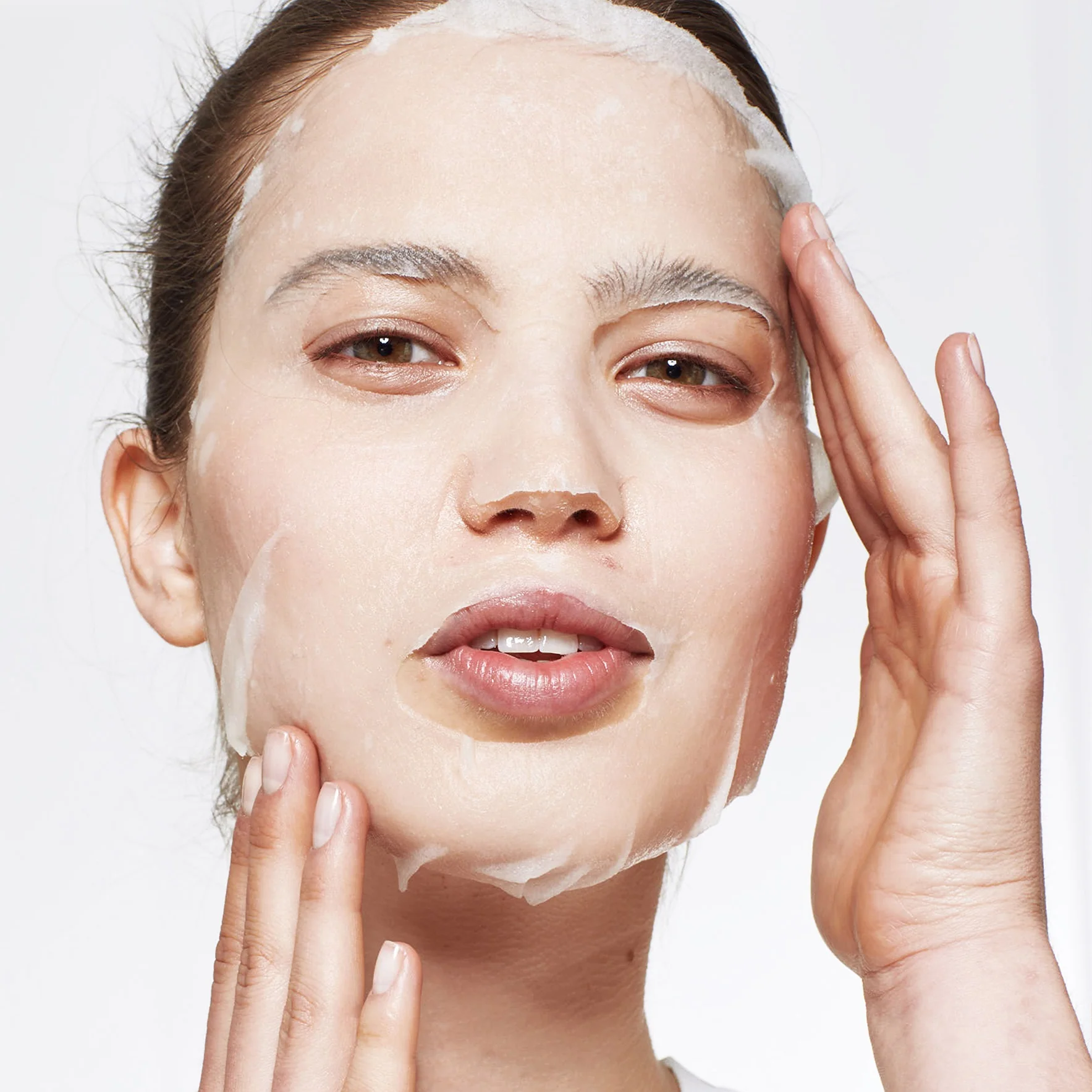 Garnier Hydra Bomb Green Tea Super-Hydrating & Rebalancing Tissue Mask for Normal to Combination Skin - Image 9