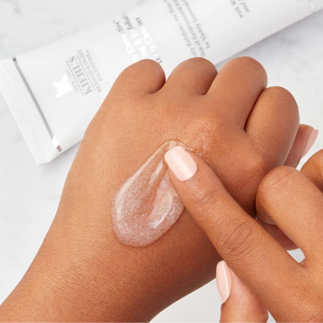 Kiehl's Clearly Corrective Brightening & Exfoliating Daily Cleanser 150ml - Image 3