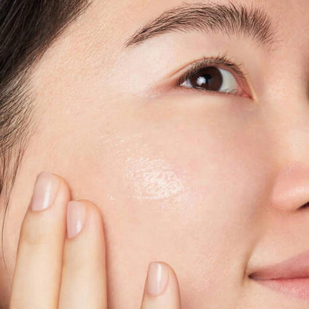 Kiehl's Vital Skin-Strengthening Hyaluronic Acid Super Serum 30ml - Image 2