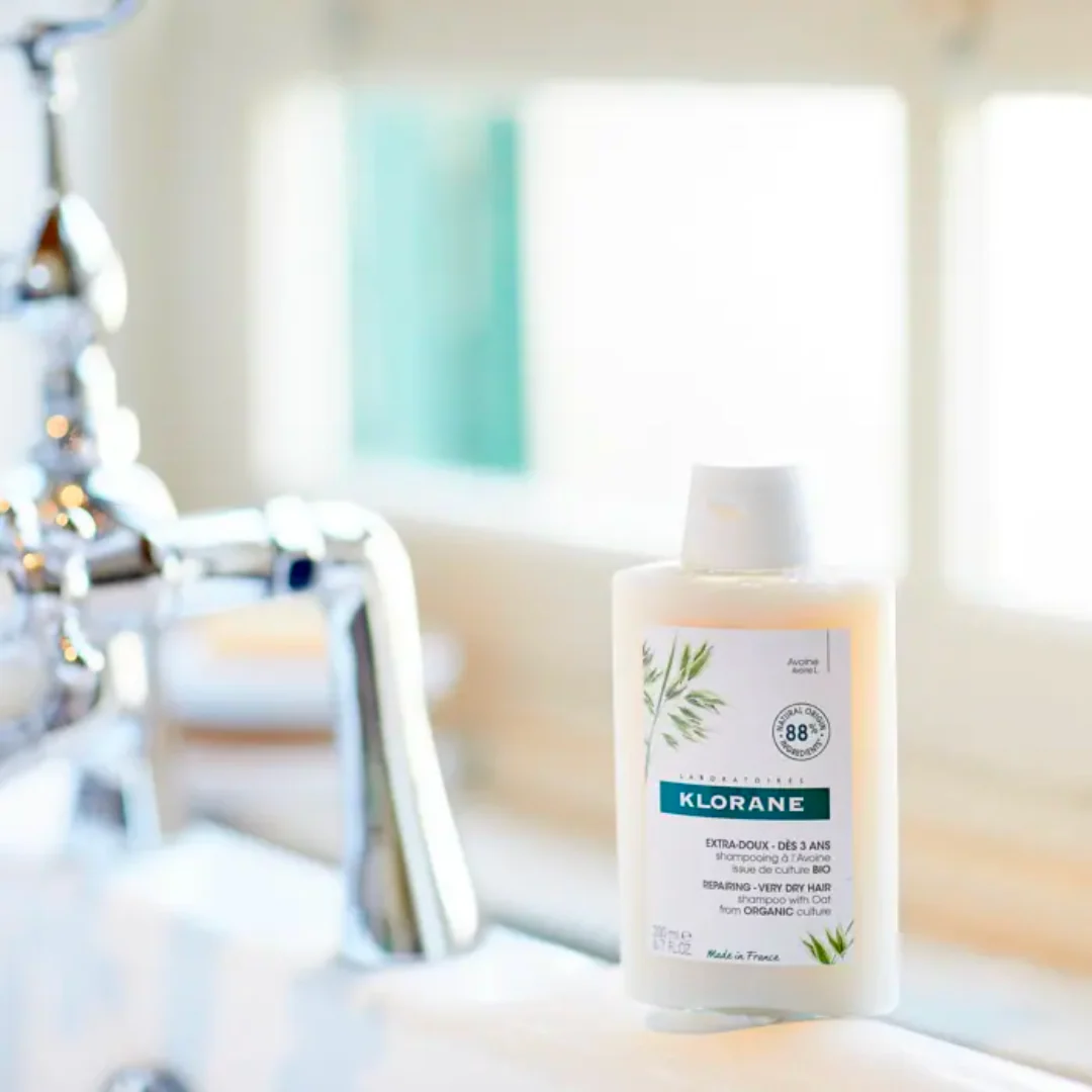 Klorane Shampoo With Oat Milk For All Hair Types 200ml - Image 3