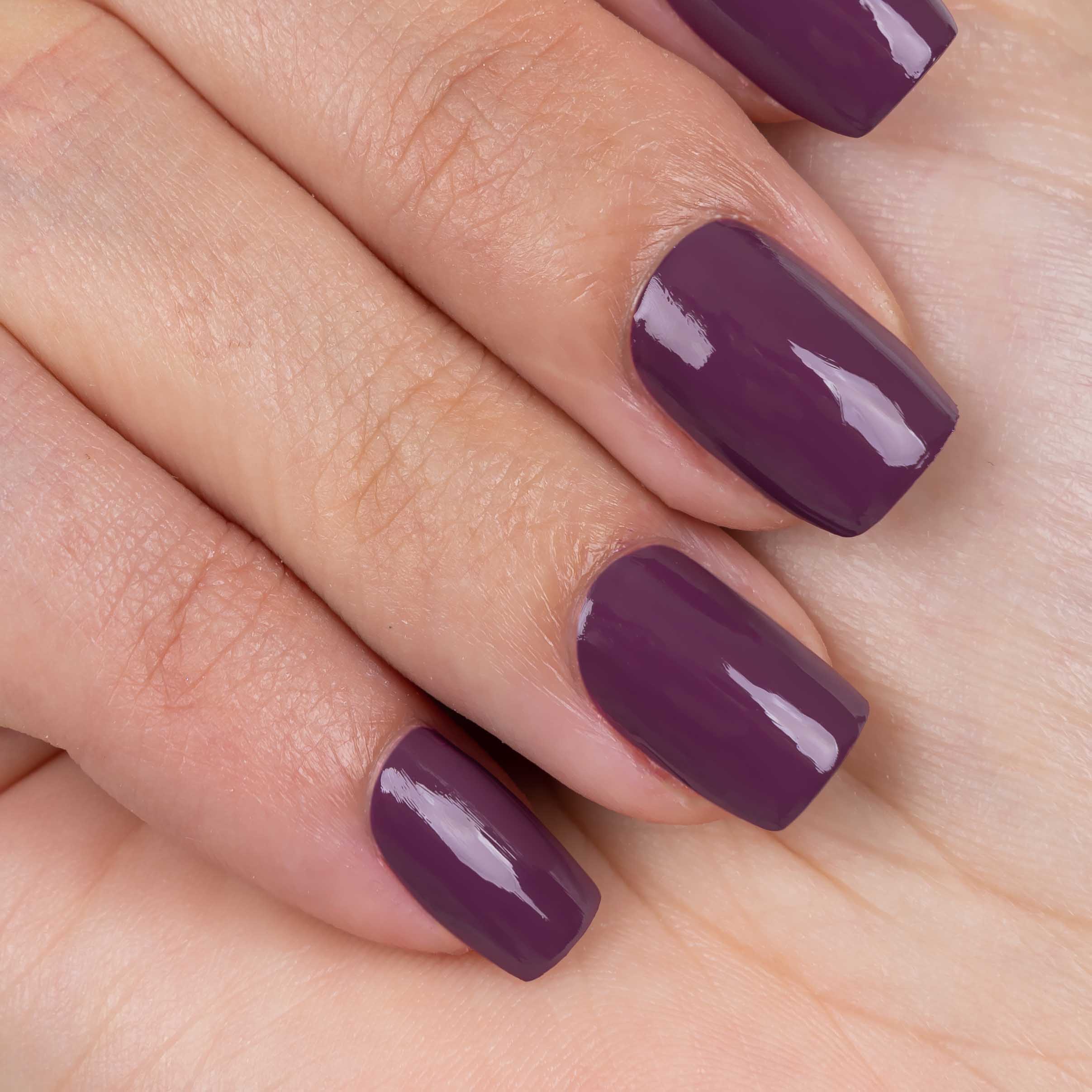 Koa Cyclamen 155 Long Lasting Nail Polish - Image 2