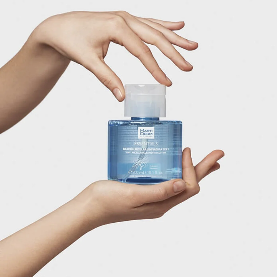 MartiDerm Essentials Micellar 3 In 1 Cleansing Solution Limpiadora 300ml - Image 2
