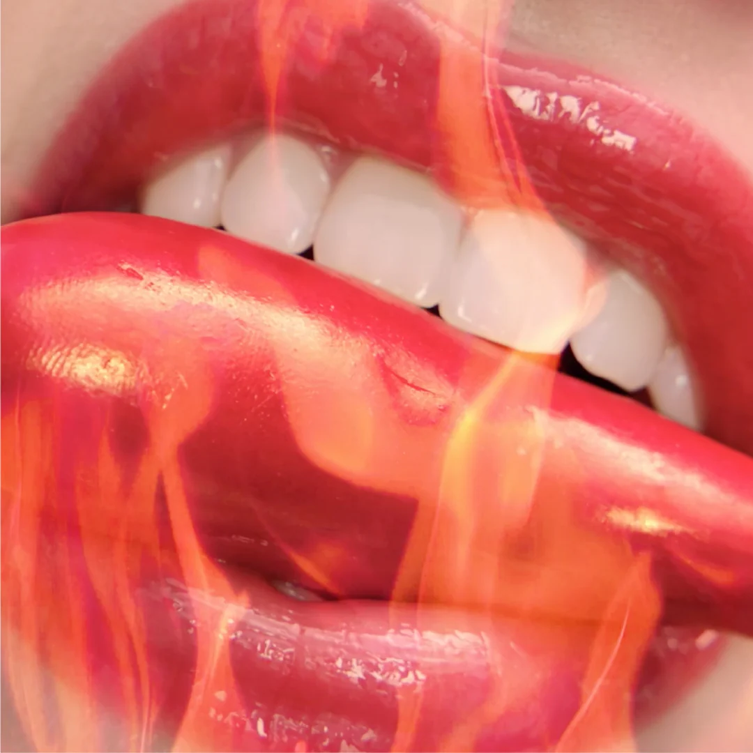 Maybelline New York Lifter Plump Lip Plumping Gloss With Chili Pepper And 5% Maxi-Lip - Image 22