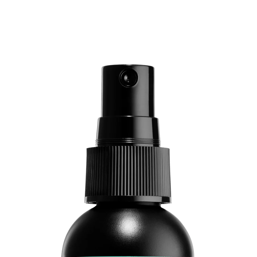 NYX Professional Makeup Dewy Finish, Lightweight and Extends Makeup Wear Up to 16 hours, Makeup Long Lasting Setting Spray - 02, Dewy Finish 60ml - Image 3