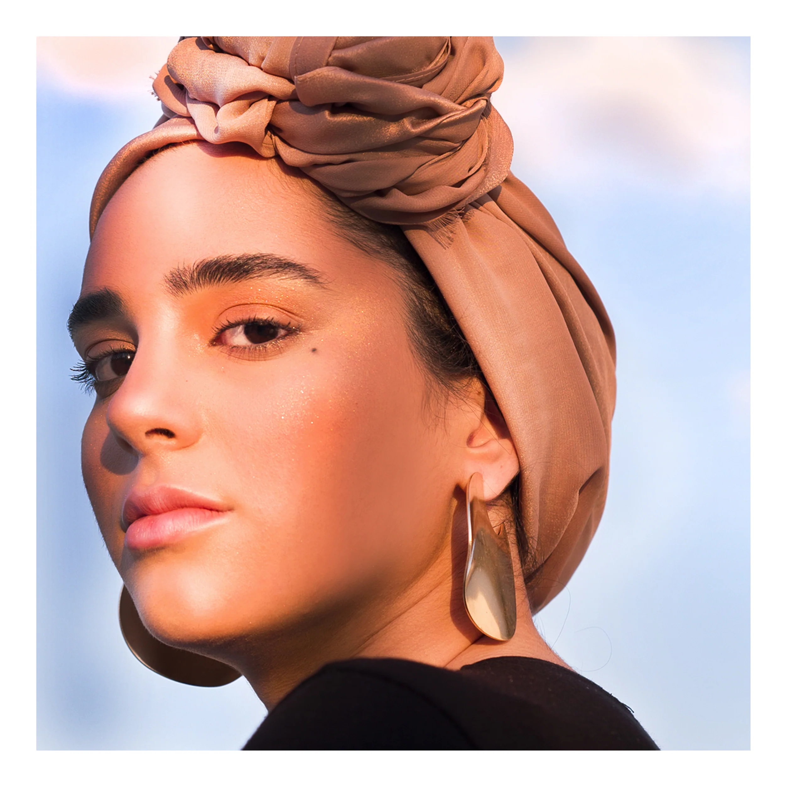 Samoa Give Me Sun Bronzing Face Powder - Image 4