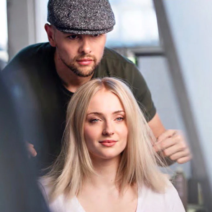 Wella Professionals Invigo Cool Blonde Recharge Color Refreshing Shampoo - Image 5