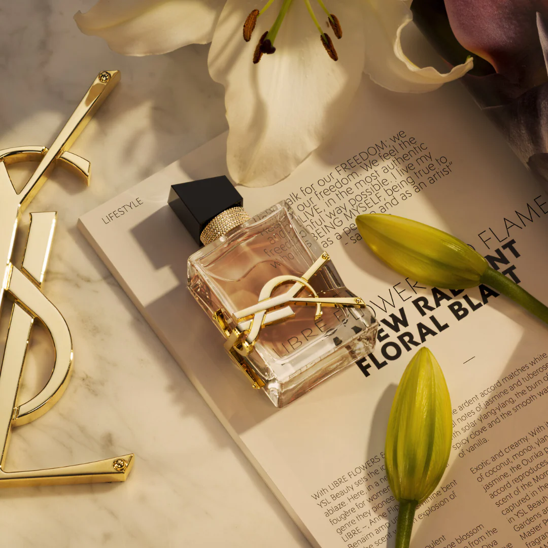 Yves Saint Laurent Libre Flowers & Flames Women Eau De Parfum - Image 3